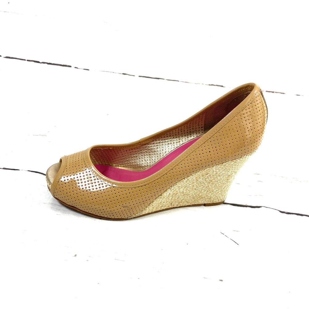 Lilly Pulitzer Shoes Women’s 8.5M Brown Resort Chic Wedge Pumps Peep Toe.